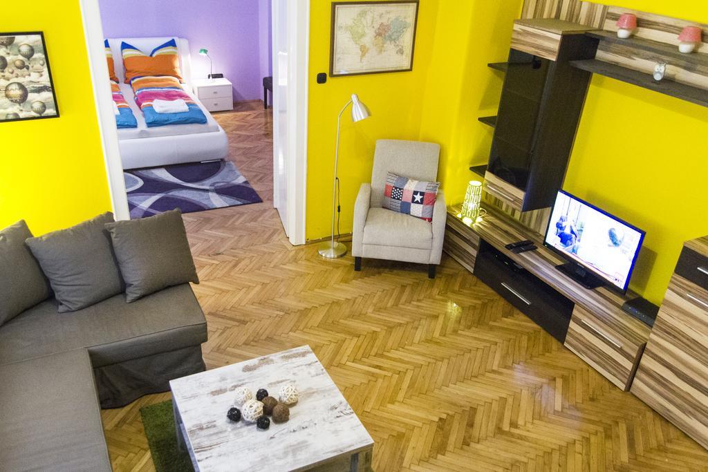 Central Danube Apartment Budapeste Exterior foto