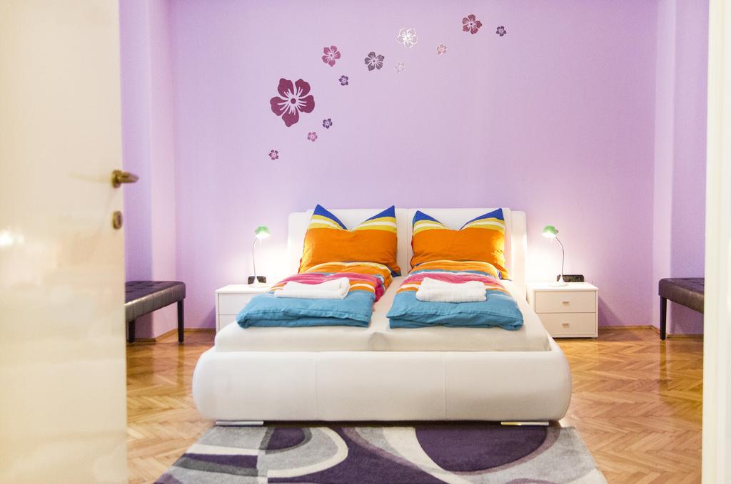Central Danube Apartment Budapeste Exterior foto